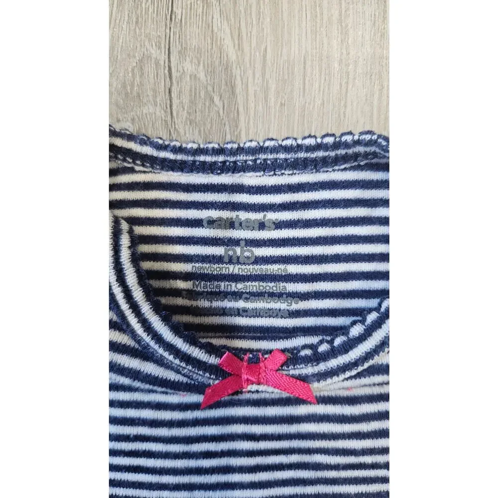 Carter's Newborn Bundle of Two Body Suits Short and Long Sleeve Pack